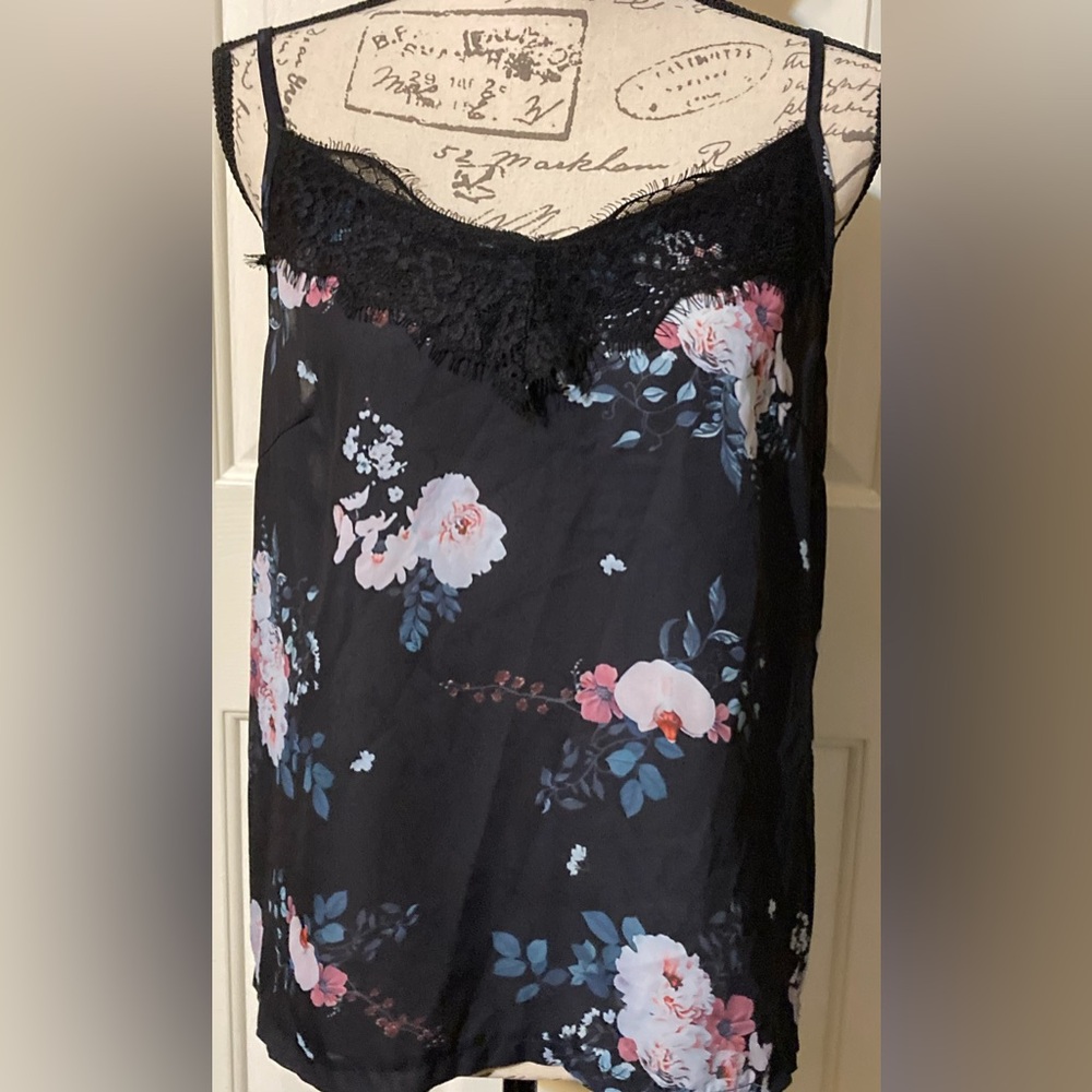 Ladies Size Medium Floral  Cami Tank Top With Lace Detail